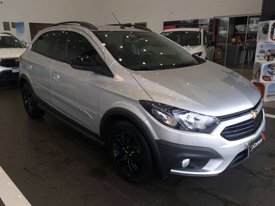 CHEVROLET ONIX 1.4 MPFI ACTIV 8V FLEX 4P AUTOMÁTICO